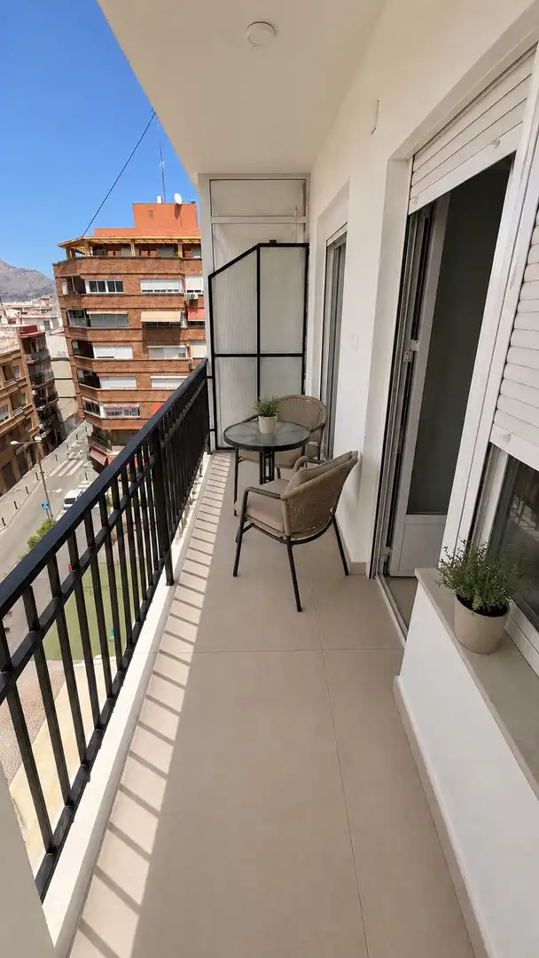 Piso de alquiler en Calle Alfonso XIII, 24, Orihuela ciudad Terraza de Piso de alquiler en Orihuela con Aire acondicionado, Terraza y Balcón