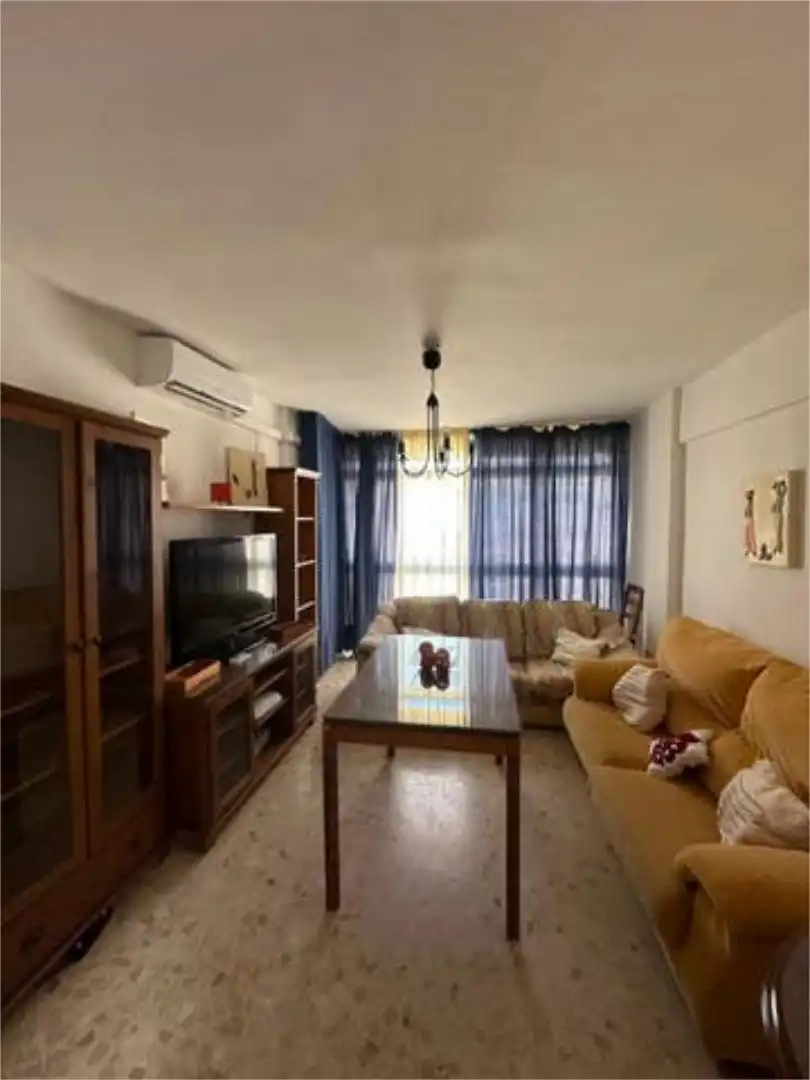 Flat for rent in Vista Alegre - Parque Cruz Conde Flat for rent in Vista Alegre - Parque Cruz Conde