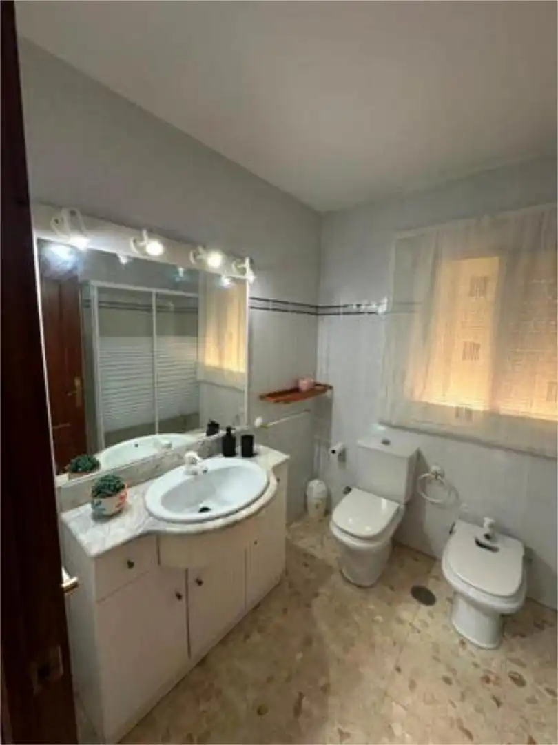 Flat for rent in Vista Alegre - Parque Cruz Conde Flat for rent in Vista Alegre - Parque Cruz Conde