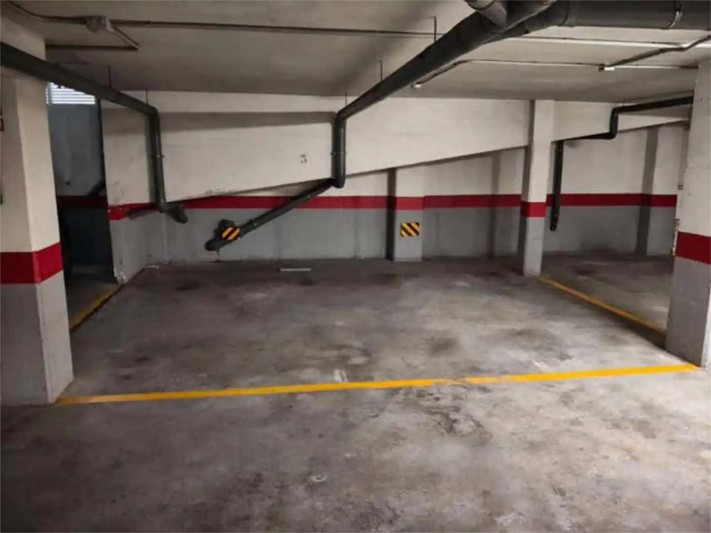 Oficina de alquiler en O Milladoiro Parking de Oficina de alquiler en Ames