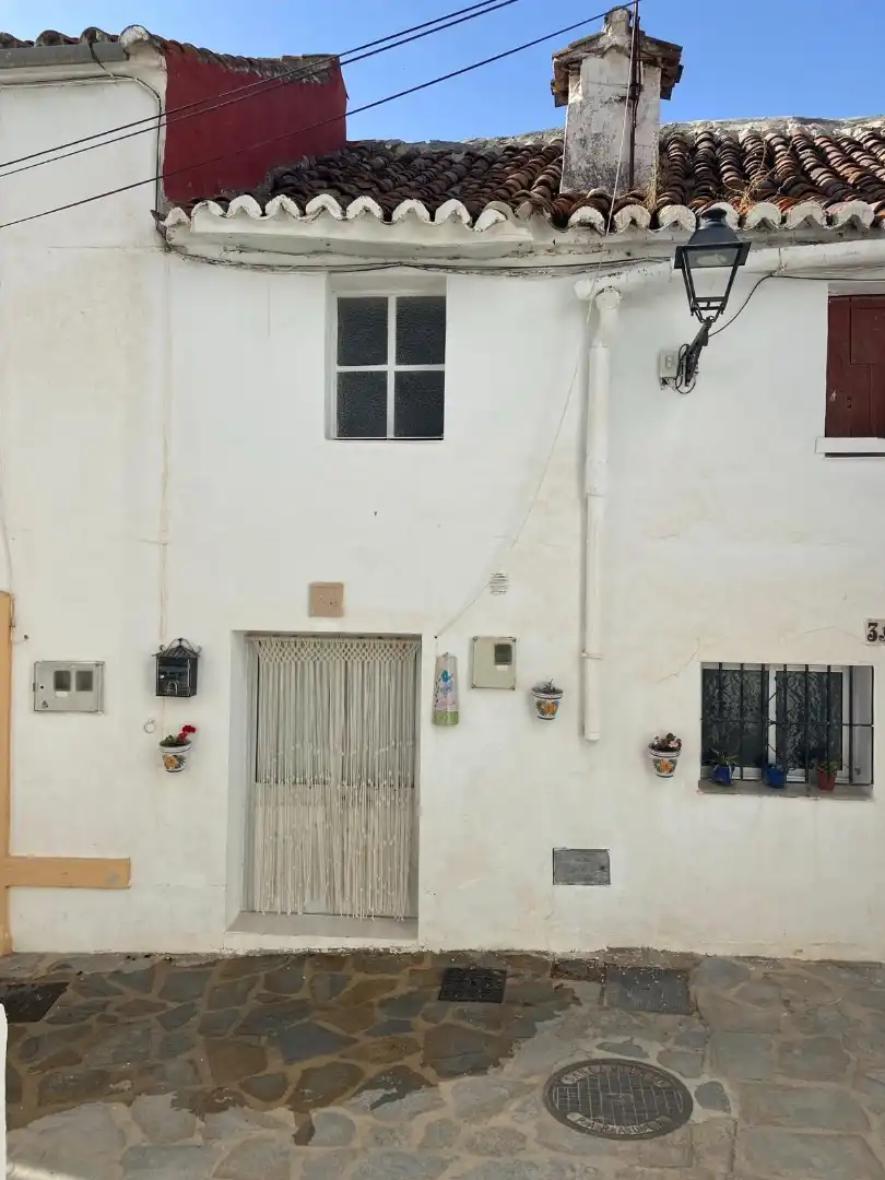 Detached homes for sale in Calle Larga, 23, Parauta Detached homes for sale in Calle Larga, 23, Parauta