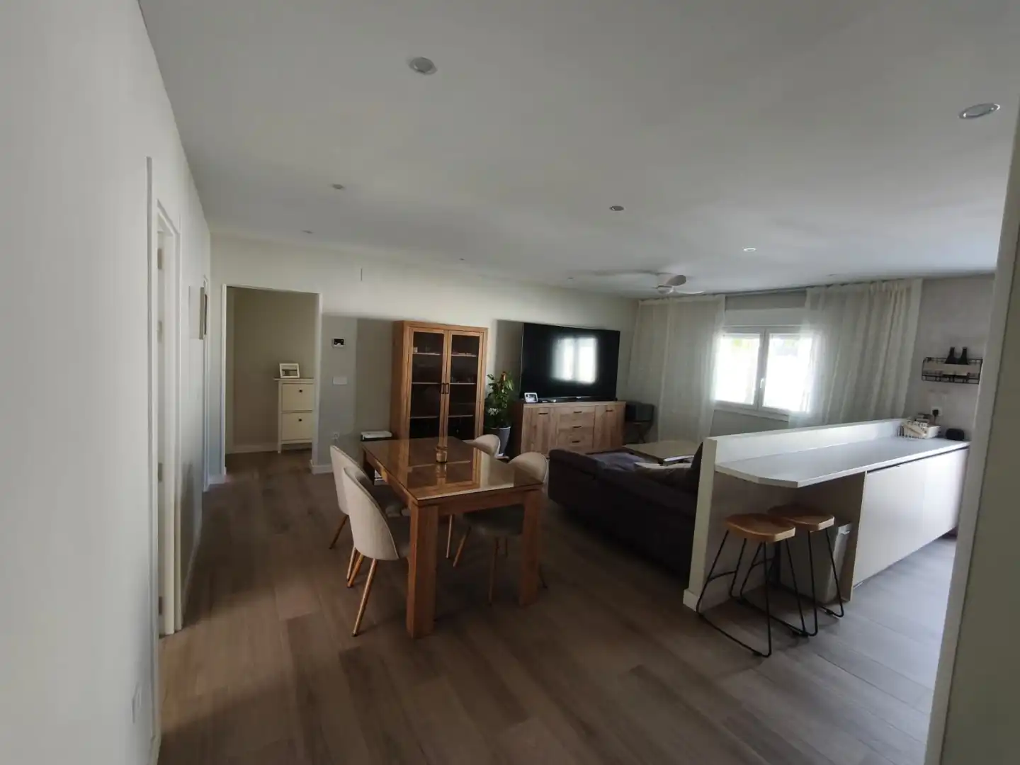 Casa o xalet en venda a Urbanización Palomarejos, 30, Hospital - Nuevo Centro de Talavera de la Reina Sala d'estar de Casa o xalet en venda en Talavera de la Reina amb Aire condicionat, Calefacció i Jardí privat