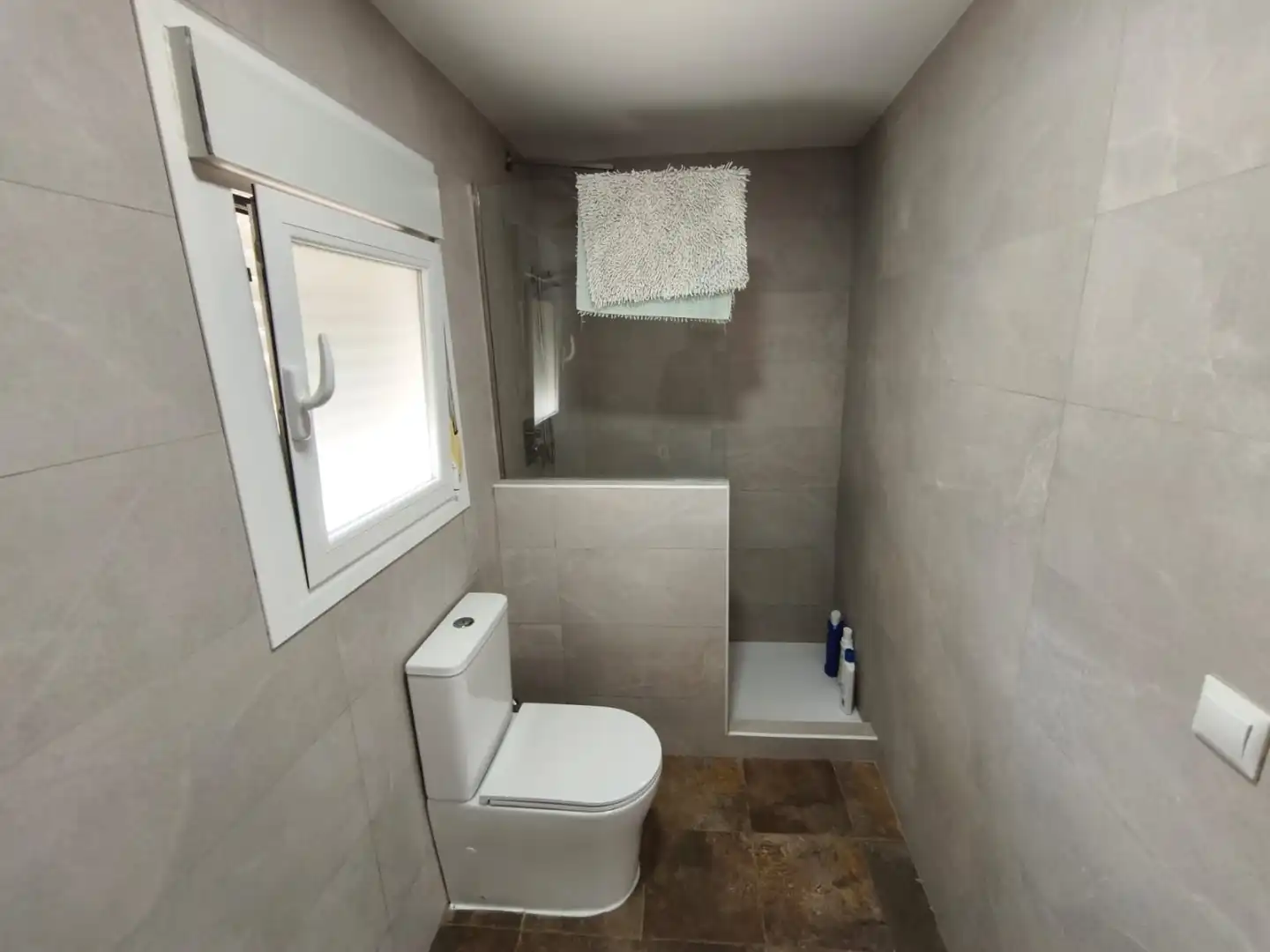 Casa o xalet en venda a Urbanización Palomarejos, 30, Hospital - Nuevo Centro de Talavera de la Reina Bany de Casa o xalet en venda en Talavera de la Reina amb Aire condicionat, Calefacció i Jardí privat