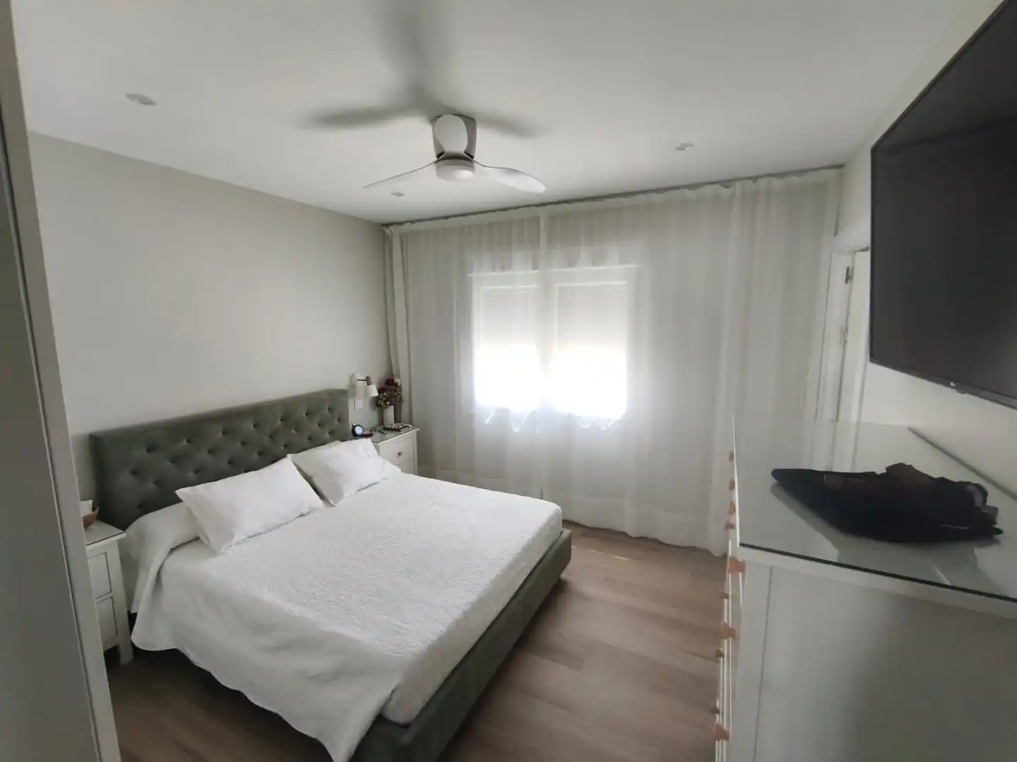 Casa o xalet en venda a Urbanización Palomarejos, 30, Hospital - Nuevo Centro de Talavera de la Reina Dormitori de Casa o xalet en venda en Talavera de la Reina amb Aire condicionat, Calefacció i Jardí privat