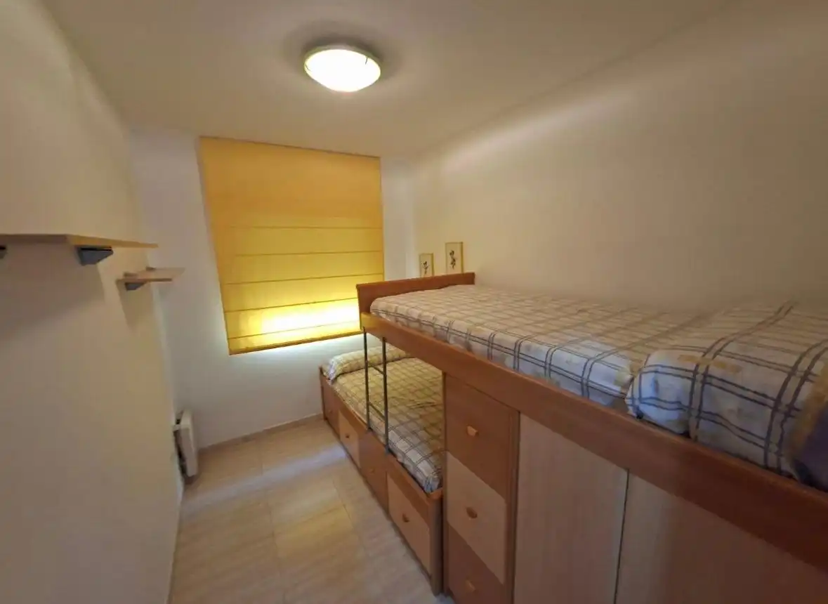 Piso de alquiler en Carrer del Rin, 15, Segur Platja Habitación de Piso de alquiler en Calafell con Aire acondicionado, Calefacción y Jardín privado