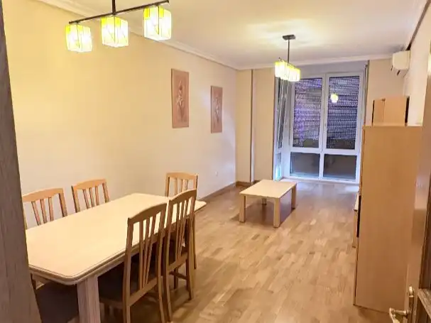 Flat for rent in Calle de Covadonga, 15, Vírgenes Dining room of Flat for rent in Leganés with Air Conditioner, Heating and Parquet flooring