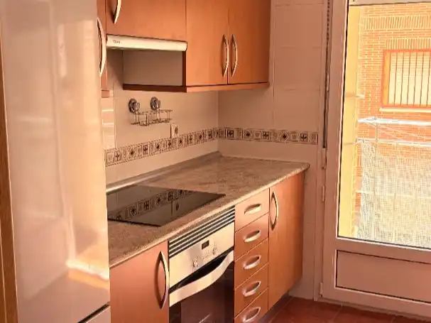 Flat for rent in Calle de Covadonga, 15, Vírgenes Kitchen of Flat for rent in Leganés with Air Conditioner, Heating and Parquet flooring