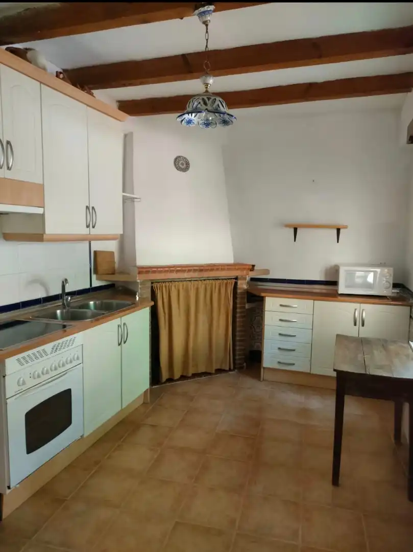 Casa o chalet de alquiler en Carretera Cervera, 43, El Pilar - La Estación Cocina de Casa o chalet de alquiler en Talavera de la Reina con Calefacción, Jardín privado y Terraza