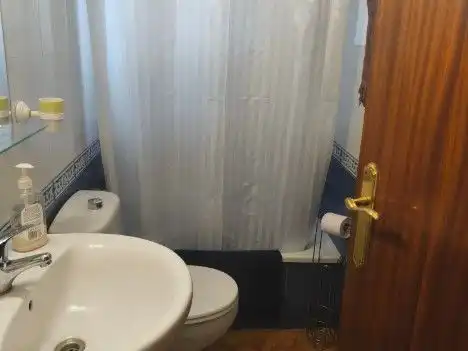 Baño de Casa o chalet en venta en El Vendrell con Terraza, Piscina y Balcón