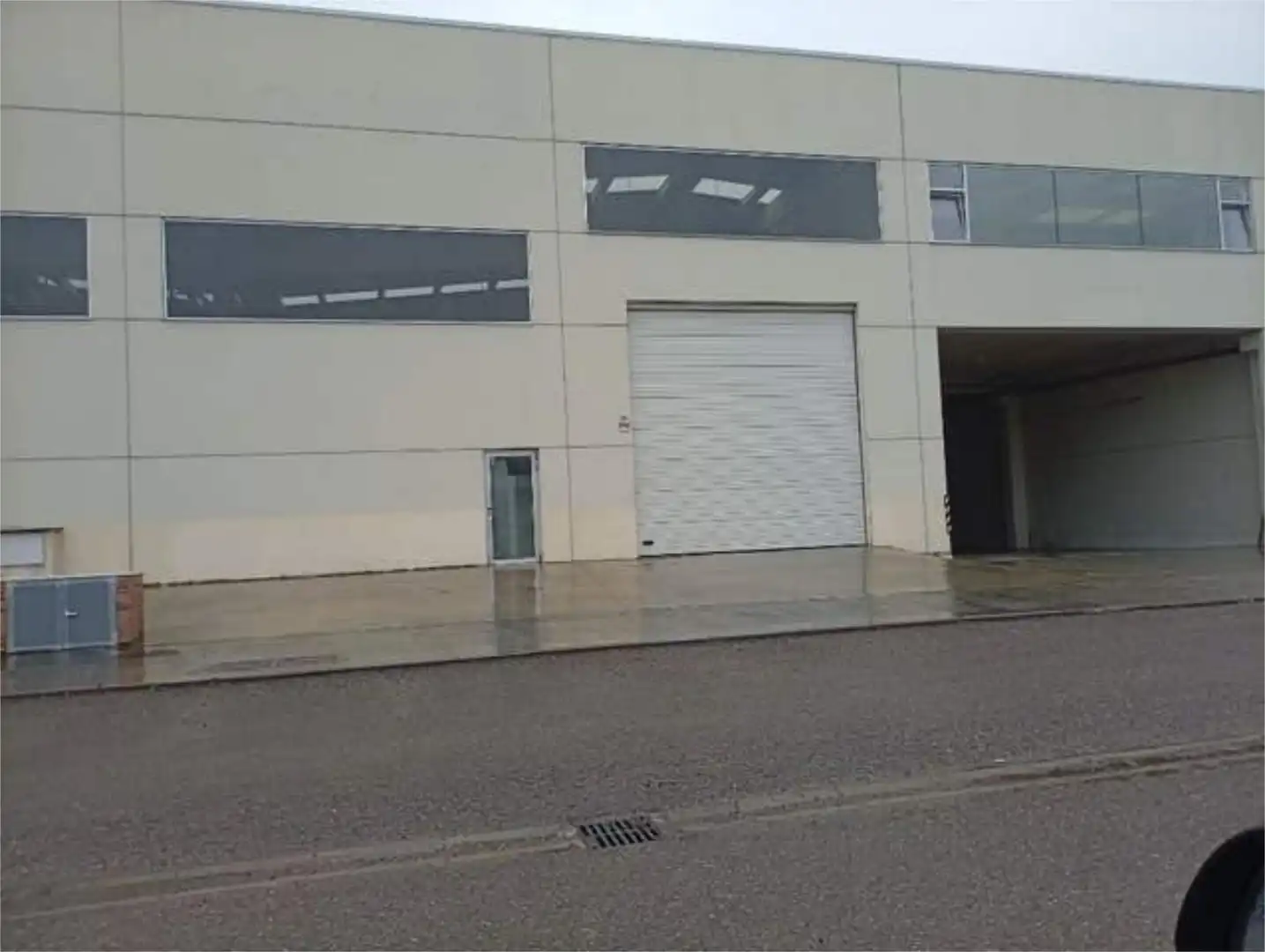 Exterior view of Office for rent in Reocín  with Air Conditioner