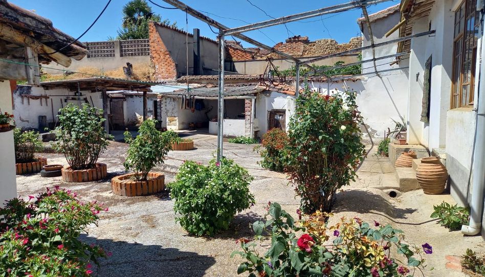 Piso en venta en Calle Villar, 8, Corrales del Vino, Zamora - imagen 1 Foto 1 de Piso en venta en Calle Villar, 8, Corrales del Vino, Zamora