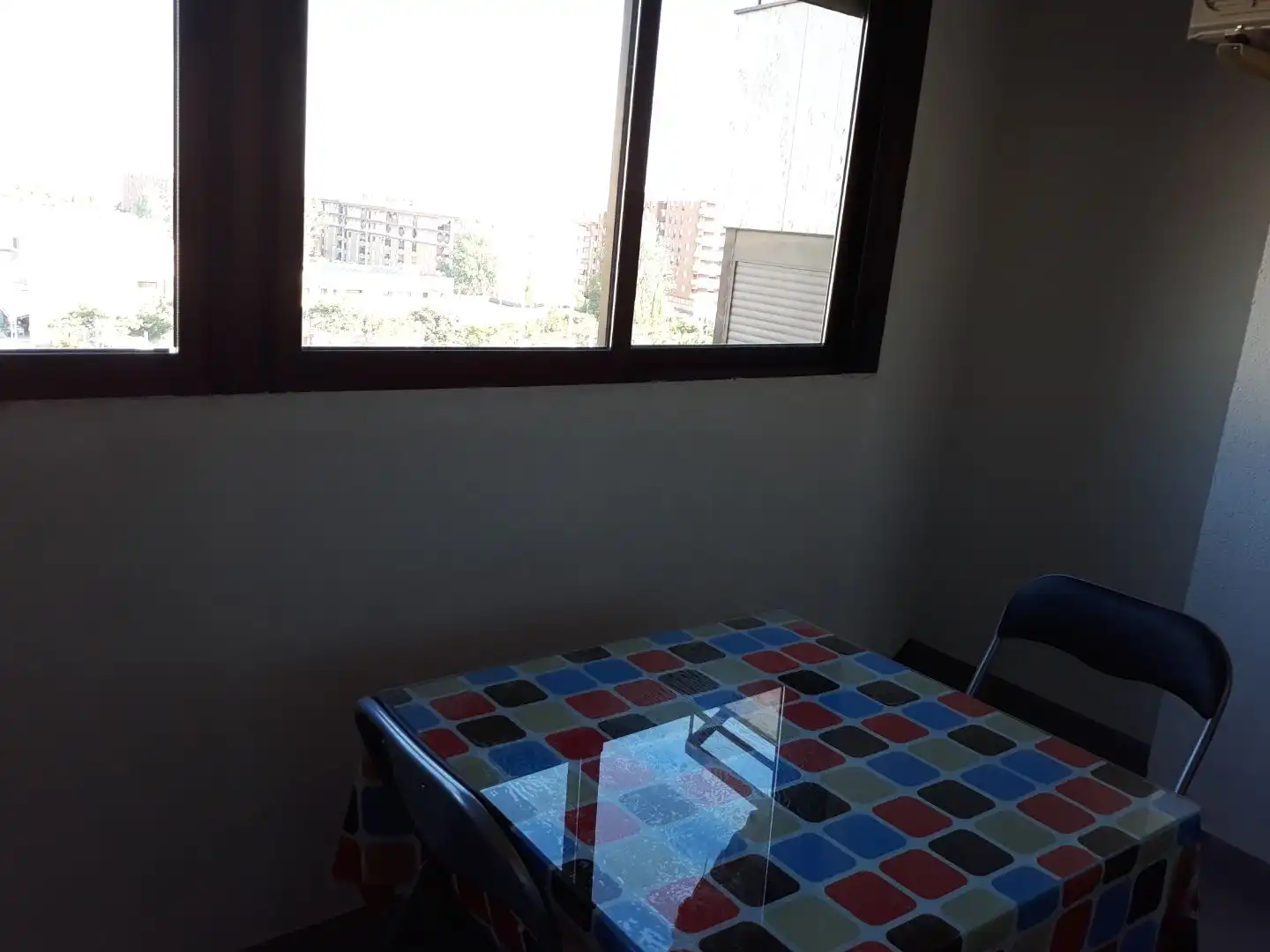 Wohnung zur Miete in Paseo de la Estación, 58, Avda de Madrid - Pº de la Estación Esszimmer von Wohnung zur Miete in Jaén mit Klimaanlage, Möbliert und Balkon