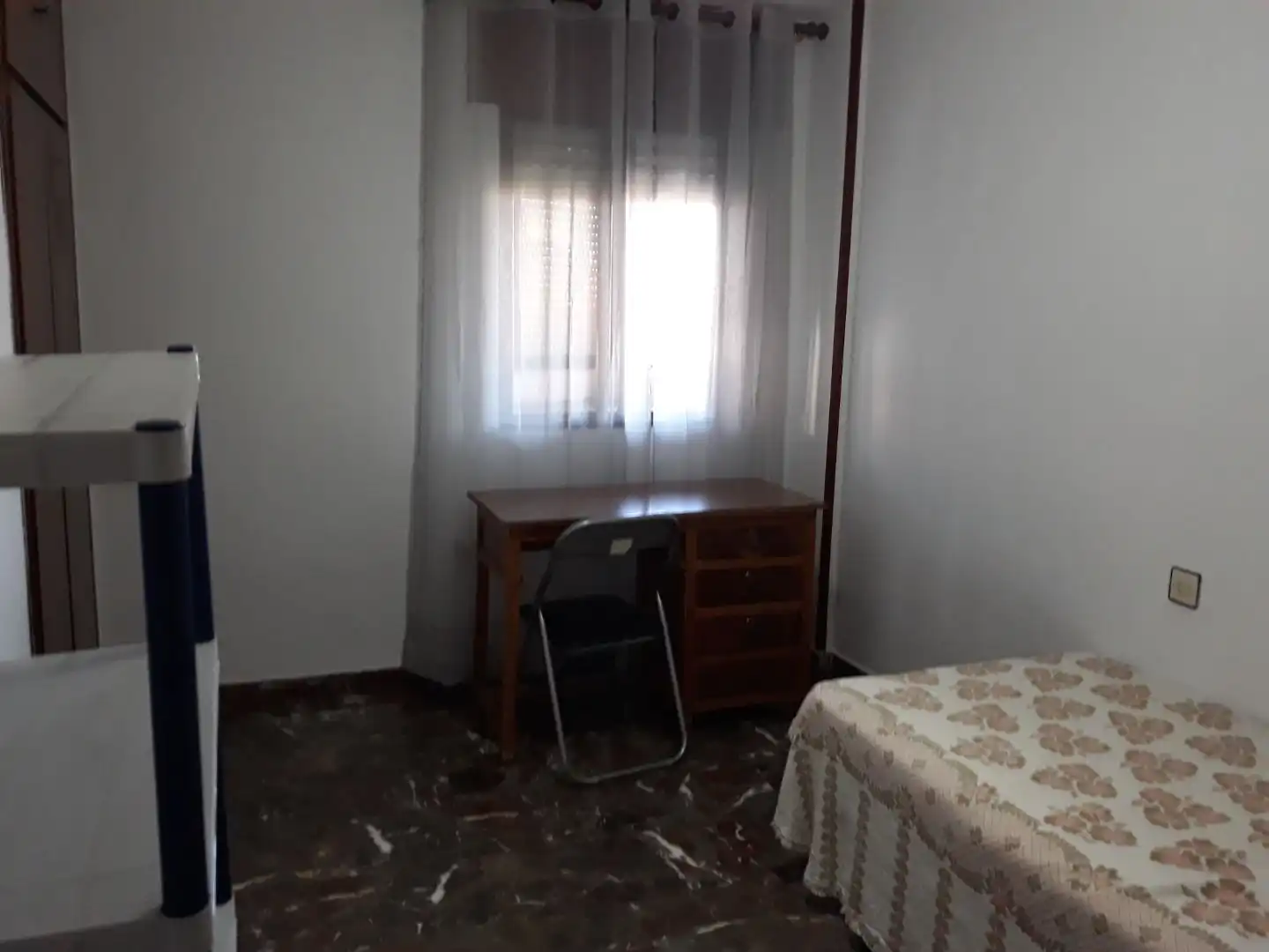 Wohnung zur Miete in Paseo de la Estación, 58, Avda de Madrid - Pº de la Estación Schlafzimmer von Wohnung zur Miete in Jaén mit Klimaanlage, Möbliert und Balkon