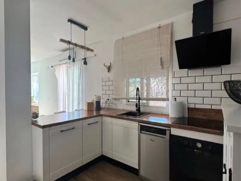 Flat for sale in Calle Cisne, 45, Punta Umbría Kitchen of Flat for sale in Punta Umbría with Terrace and Storage room