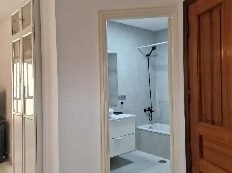 Piso en venta en Calle José Reyes Martín, 5, El Médano Baño de Piso en venta en Granadilla de Abona