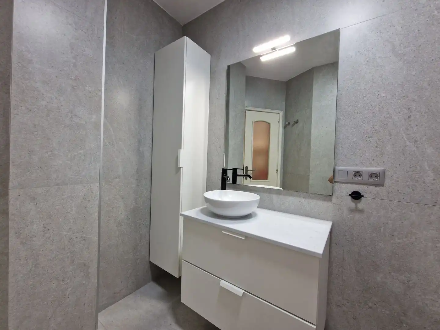 Piso en venta en Calle José Reyes Martín, 5, El Médano Baño de Piso en venta en Granadilla de Abona