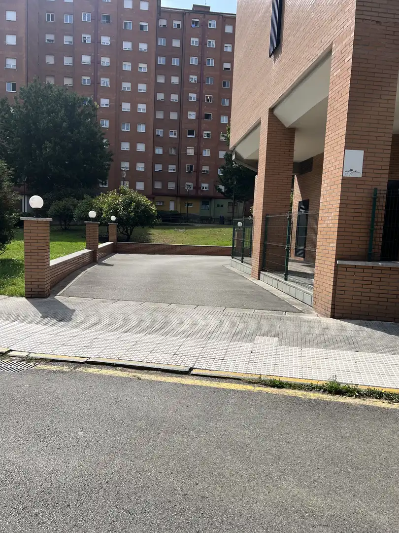 Garatge en venda a Calle de Monsacro, 1, Nuevo Gijón