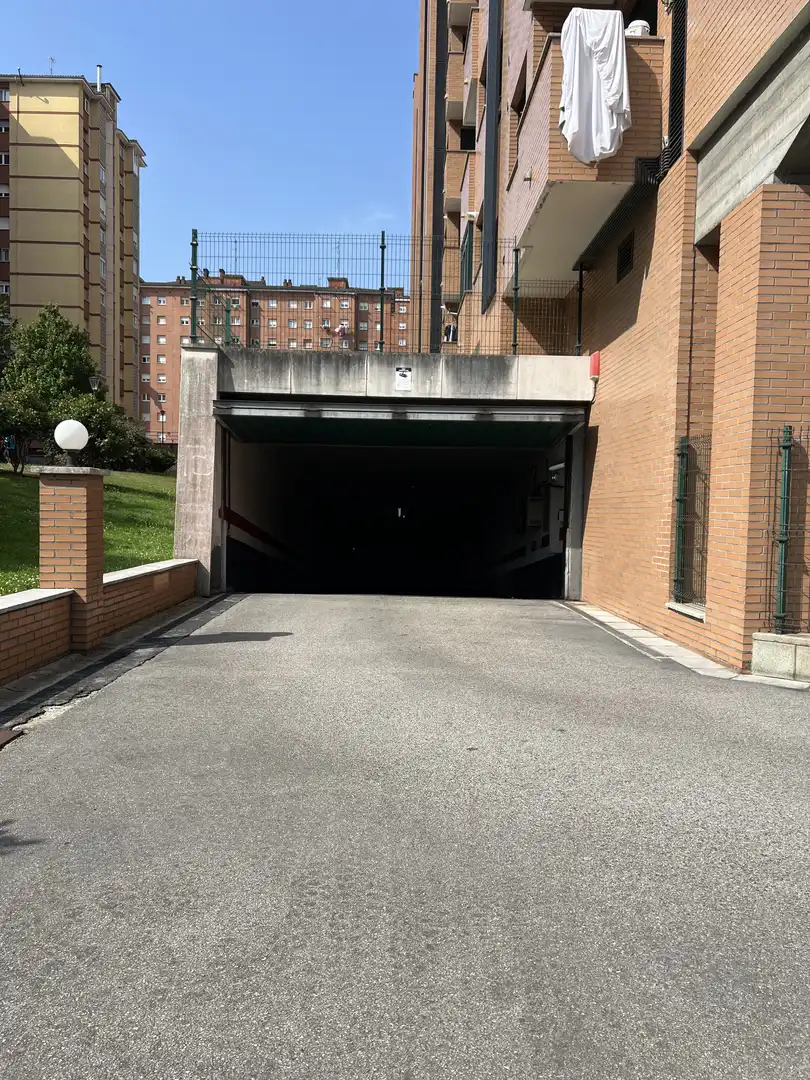 Garatge en venda a Calle de Monsacro, 1, Nuevo Gijón
