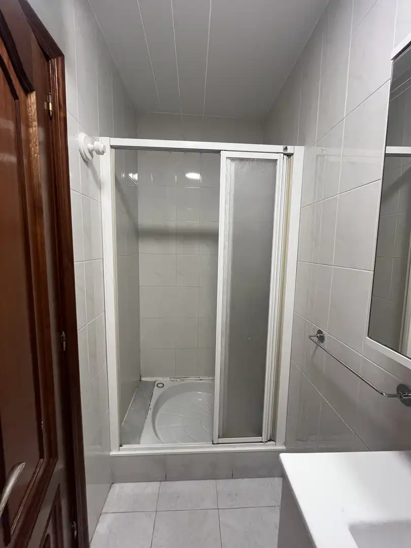 Flat for rent in Rúa Antonio Carballo, 4, Sagrada Familia Bathroom of Flat for rent in A Coruña Capital