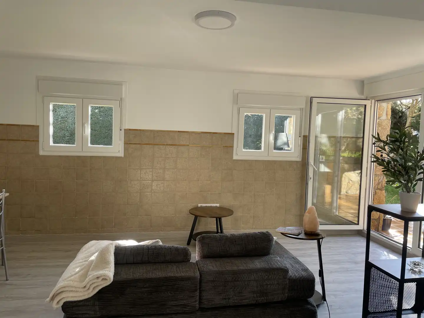 Loft de alquiler en Calle de Cerceda, 10, Manzanares El Real Sala de estar de Loft de alquiler en Manzanares El Real con Calefacción, Jardín privado y Parquet