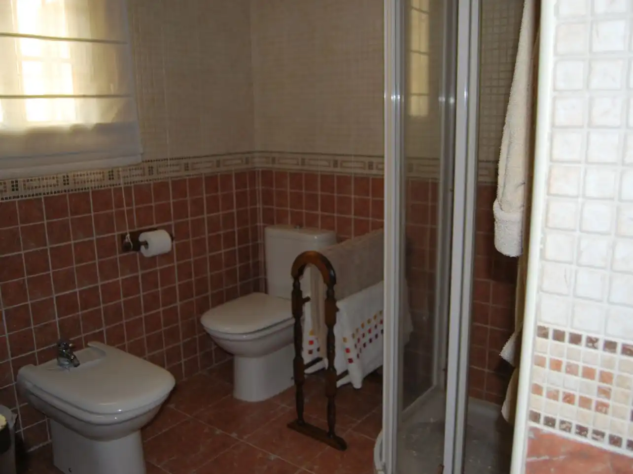 Houses for sale in Diseminado Poligono 87, 39, Zona de la Vega Bathroom of Houses for sale in Antequera with Air Conditioner, Terrace and Swimming Pool