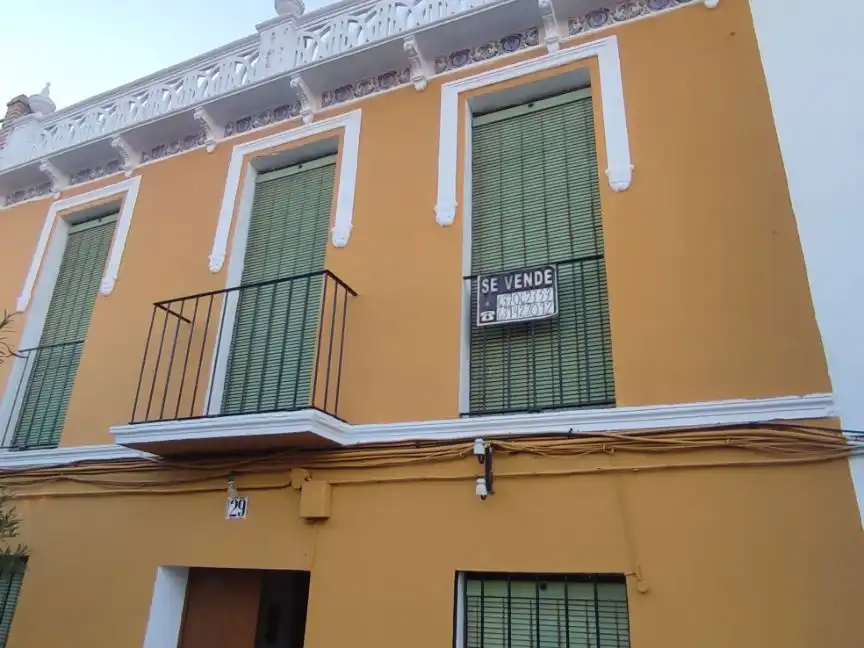Piso en venta en Avenida Portugal, 29, Higuera la Real Vista exterior de Piso en venta en Higuera la Real con Terraza, Trastero y Balcón