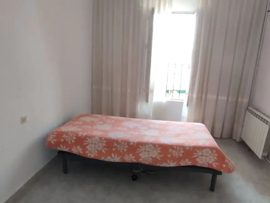 Piso en venta en Avenida Portugal, 29, Higuera la Real Habitación de Piso en venta en Higuera la Real con Terraza, Trastero y Balcón