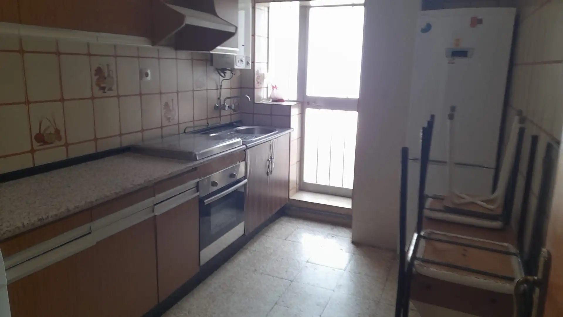Flat for rent in Calle Nicolás Orta, 96, Isla Chica Kitchen of Flat for rent in Huelva with Furnished