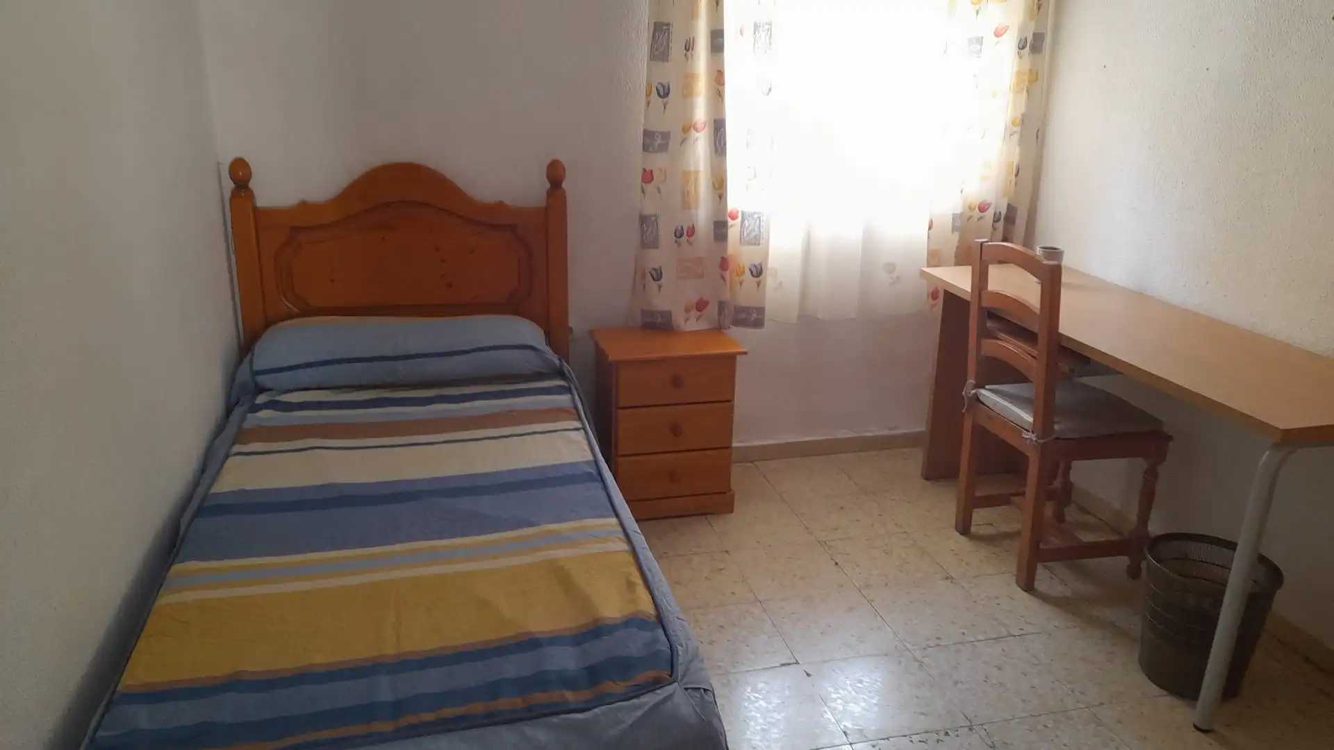 Flat for rent in Calle Nicolás Orta, 96, Isla Chica Bedroom of Flat for rent in Huelva with Furnished