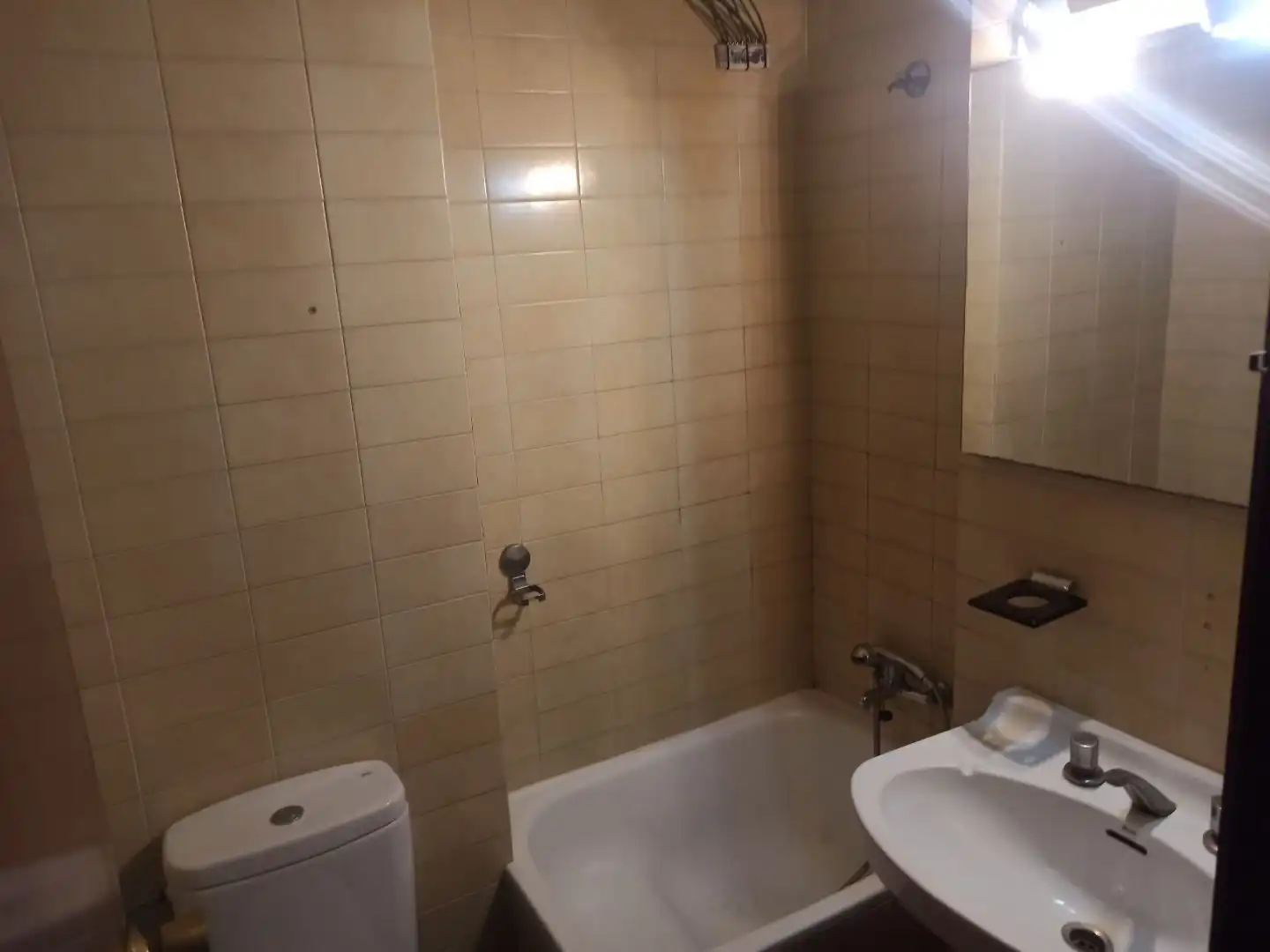 Flat for rent in Calle Serafín Azcona Gamen, 7, Lourdes Bathroom of Flat for rent in Tudela with Heating, Parquet flooring and Terrace