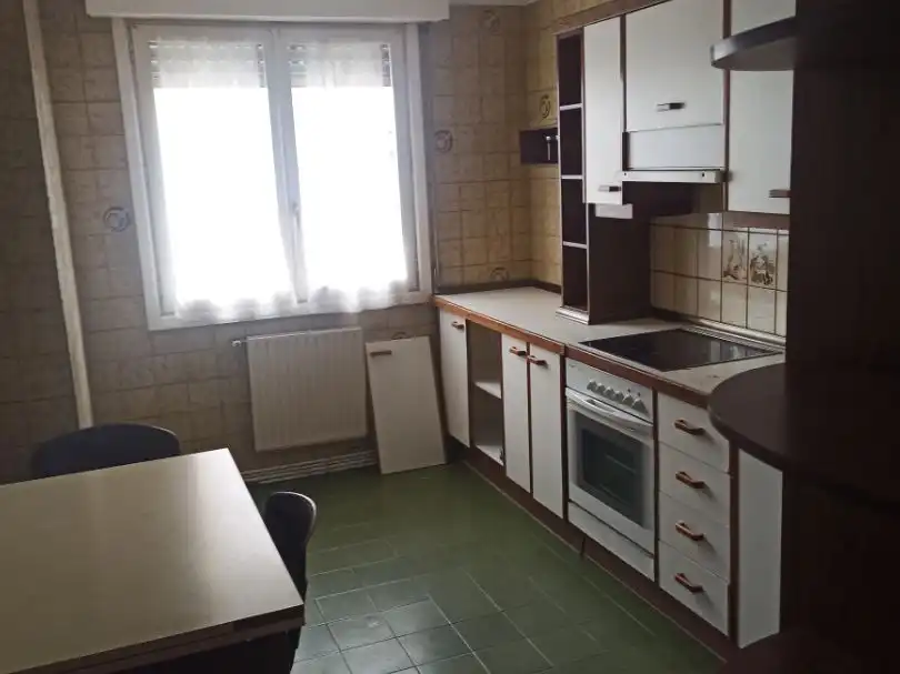 Flat for rent in Calle Serafín Azcona Gamen, 7, Lourdes Kitchen of Flat for rent in Tudela with Heating, Parquet flooring and Terrace