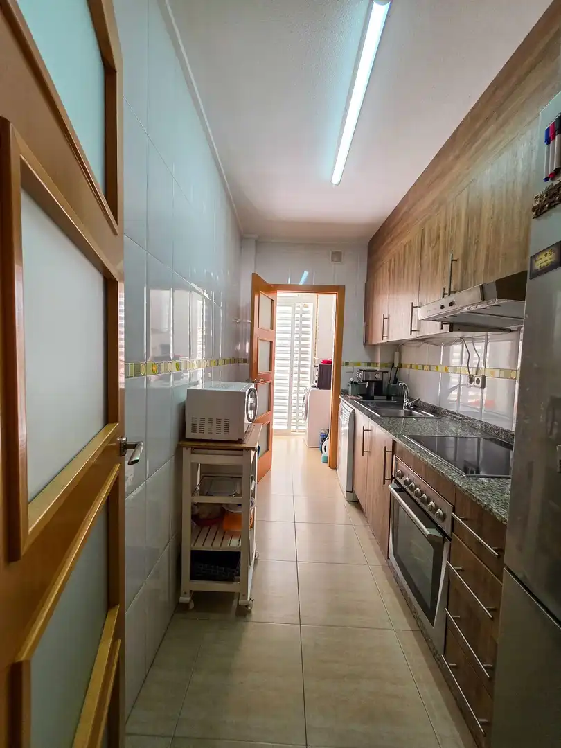 Wohnung zur Miete in Calle Santa Marta, 25, Santiago de la Ribera Küche von Wohnung zur Miete in San Javier mit Klimaanlage, Heizung und Privatgarten