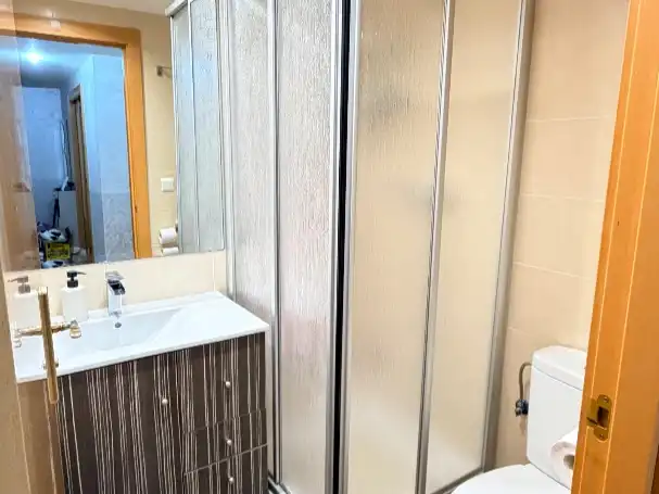 Bathroom of Flat for sale in Tarazona  with Air Conditioner, Heating and Parquet flooring