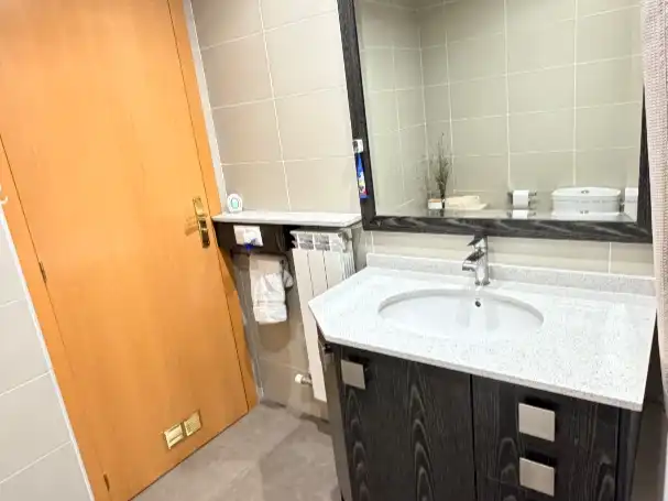 Bathroom of Flat for sale in Tarazona  with Air Conditioner, Heating and Parquet flooring