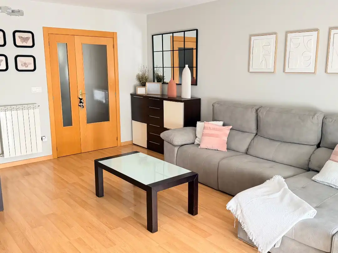 Living room of Flat for sale in Tarazona  with Air Conditioner, Heating and Parquet flooring