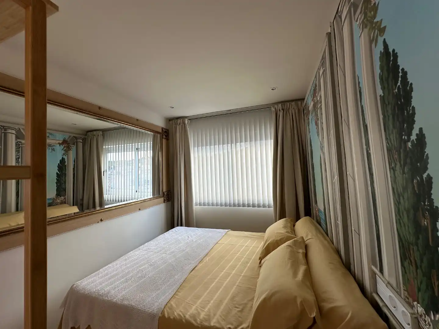 Schlafzimmer von Dachboden zum Verkauf in  Palma de Mallorca mit Klimaanlage, Terrasse und Balkon