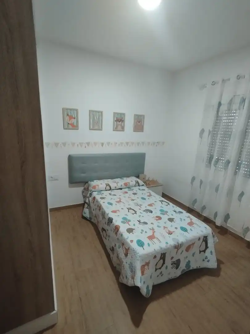 Einfamilien-Reihenhaus zur Miete in Calle Santa Clara, 10, Saucedilla
