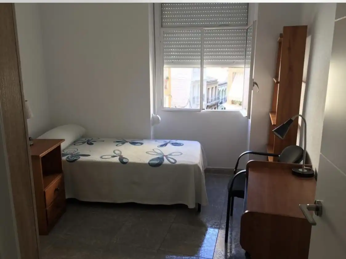 Piso de alquiler en Carrer el Camí, 91, Centre - Zona Alta Habitación de Piso de alquiler en Alcoy / Alcoi con Calefacción, Terraza y Trastero
