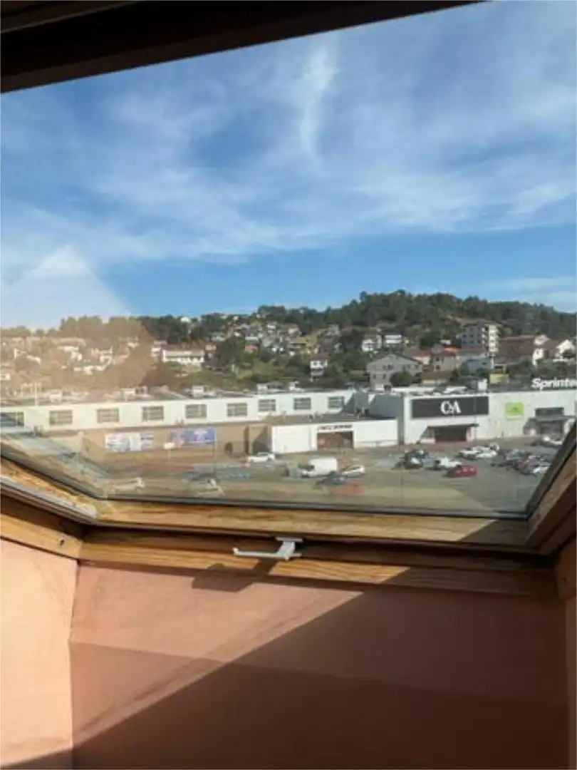 Àtic de lloguer a Barbadás Vista exterior de Àtic de lloguer en Barbadás amb Calefacció, Traster i Moblat