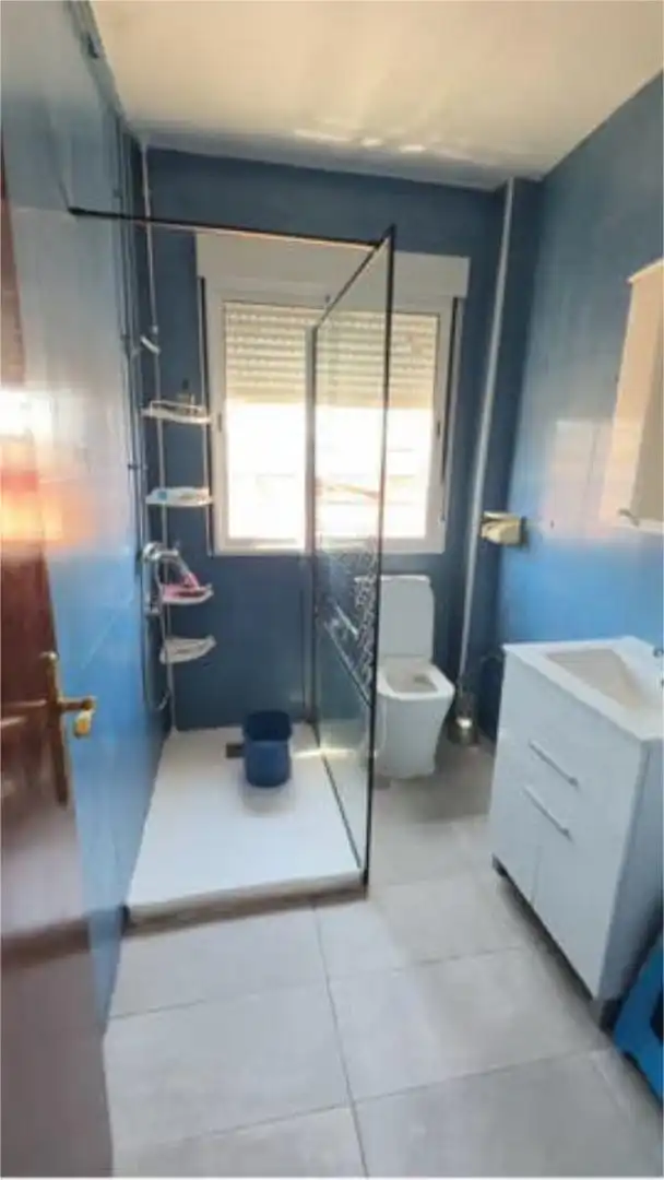 Piso en venta en La Unión ciudad Baño de Piso en venta en La Unión con Trastero