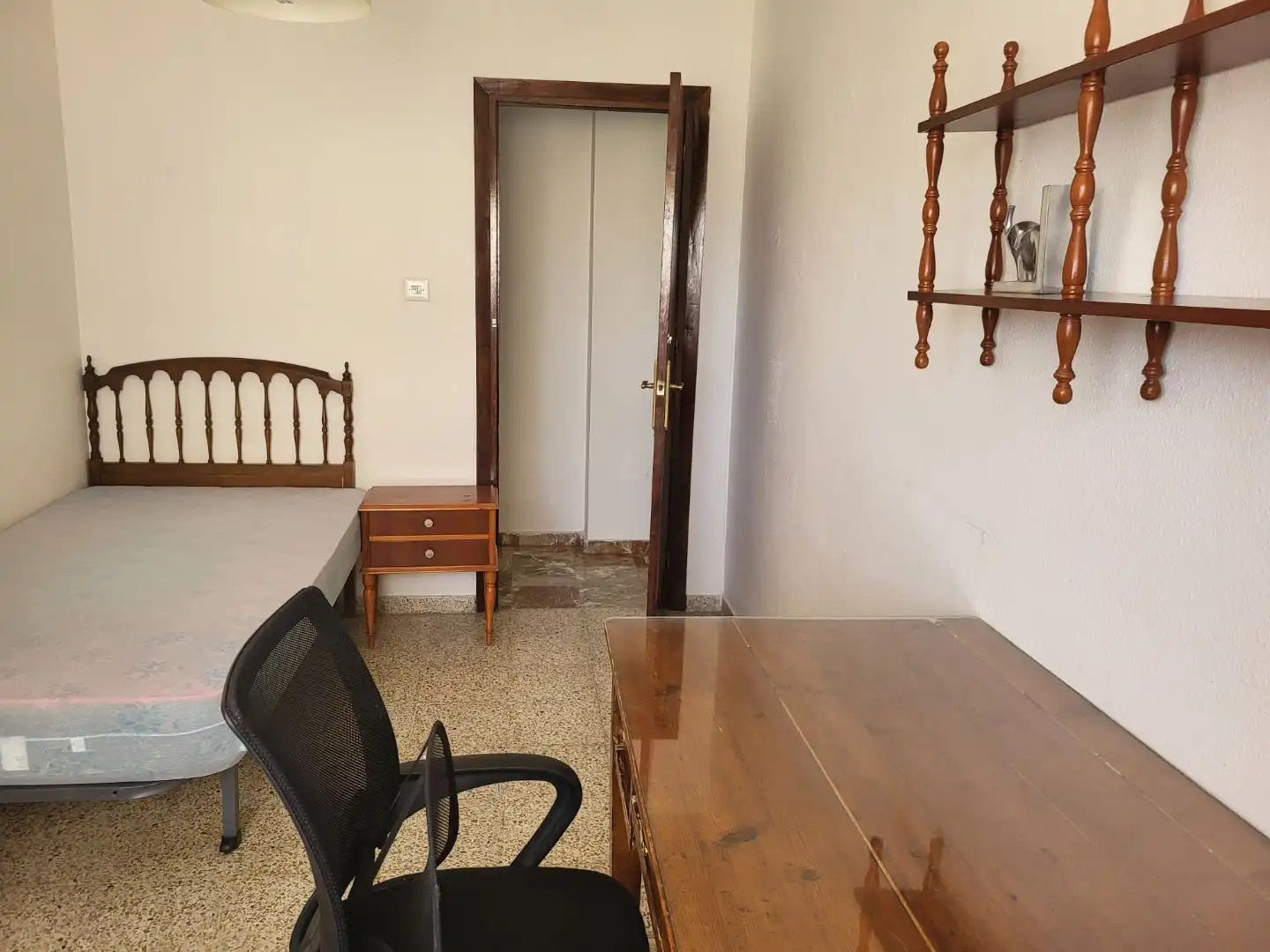 Piso de alquiler en Avenida Pablo Picasso, 28, Cervantes Habitación de Piso de alquiler en Granada con Aire acondicionado, Calefacción y Terraza