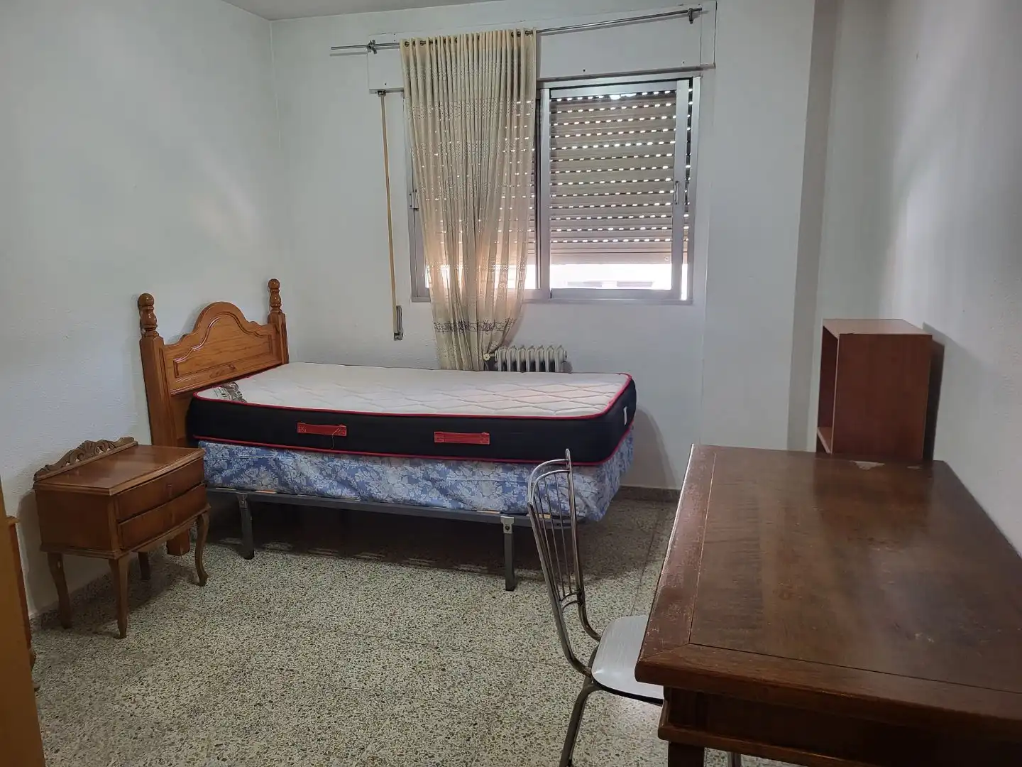 Piso de alquiler en Avenida Pablo Picasso, 28, Cervantes Habitación de Piso de alquiler en Granada con Aire acondicionado, Calefacción y Terraza