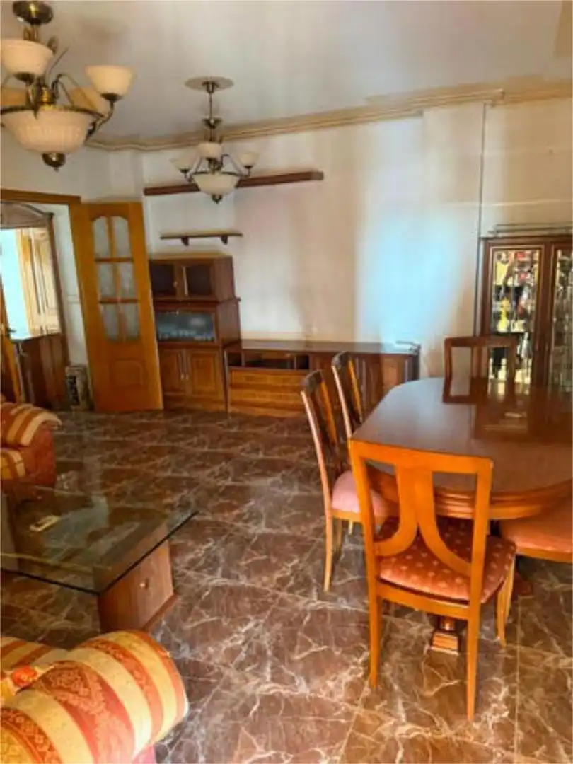 Piso en venta en Rafal Comedor de Piso en venta en Rafal con Calefacción, Trastero y Amueblado