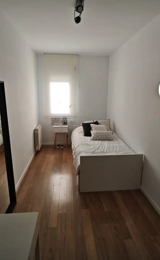 Bedroom of Flat for rent in Igualada  with Heating, Parquet flooring and Furnished
