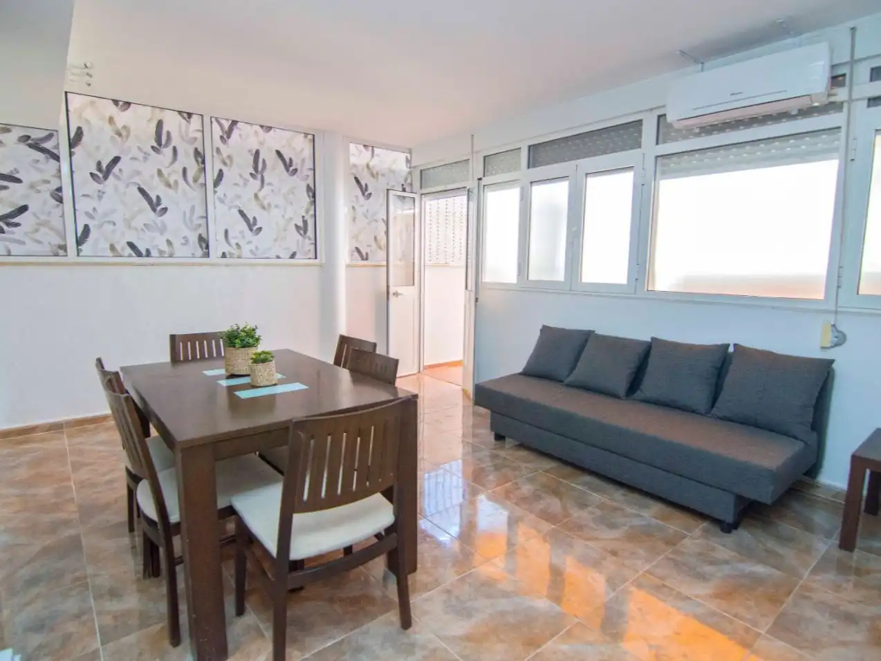 Living room of Flat for sale in Sanlúcar de Barrameda  with Air Conditioner, Heating and Terrace