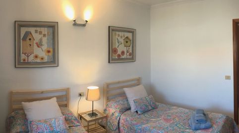 Casa o chalet en venta en Calle Los Geranios, 4, El Médano, Granadilla de Abona - imagen 3 Foto 3 de Casa o chalet en venta en Calle Los Geranios, 4, El Médano, Granadilla de Abona