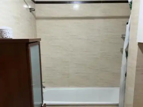 Baño de Piso en venta en Nerja con Terraza, Piscina y Amueblado