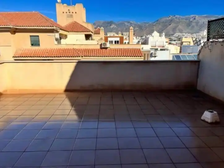 Terraza de Piso en venta en Nerja con Terraza, Piscina y Amueblado
