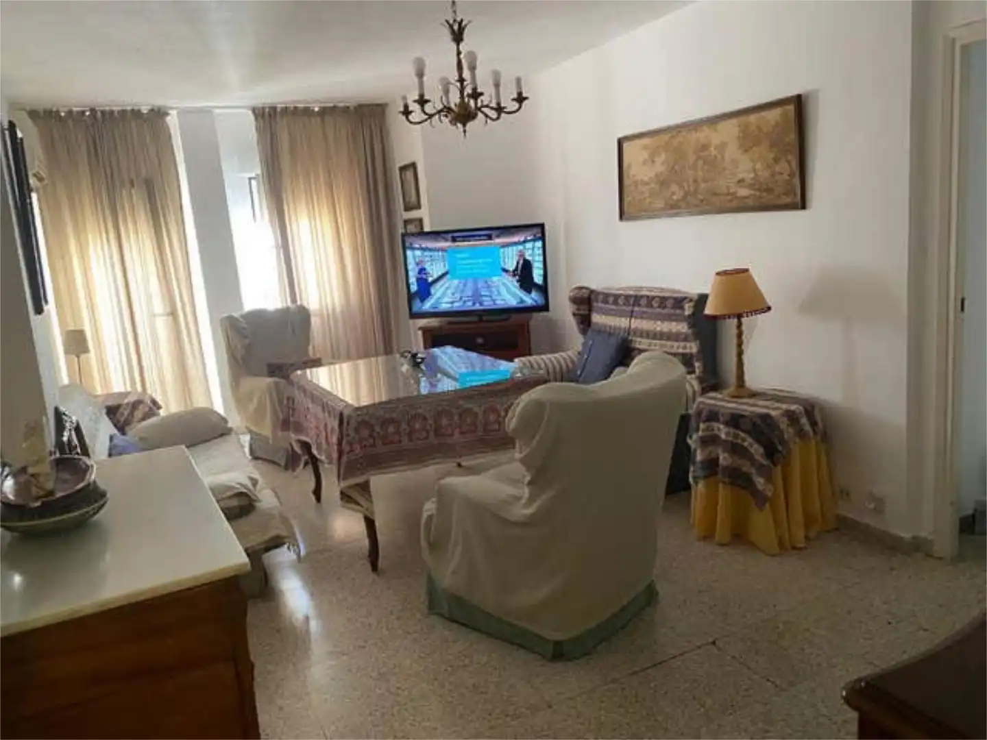 Flat for rent in Zona Centro Living room of Flat for rent in Córdoba with Furnished