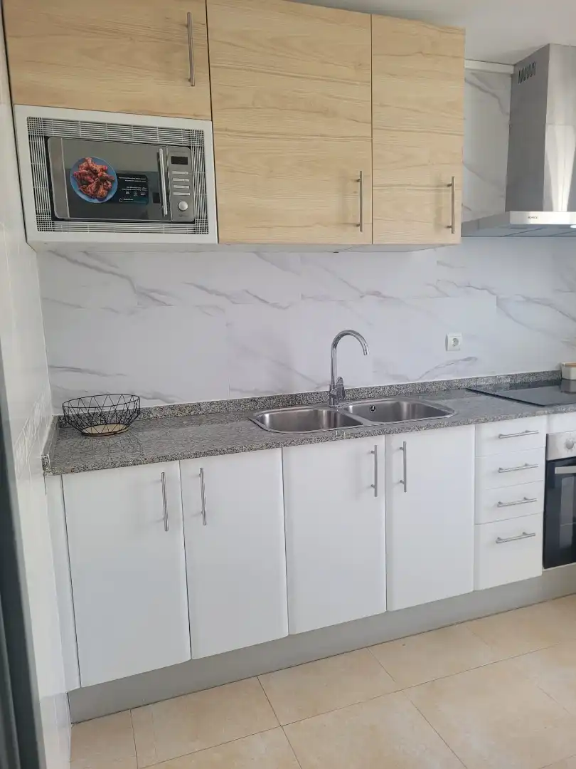 Piso de alquiler en Plaça Cosme Maine, 1117, Calafell Poble Cocina de Piso de alquiler en Calafell con Amueblado, Horno y Lavadora
